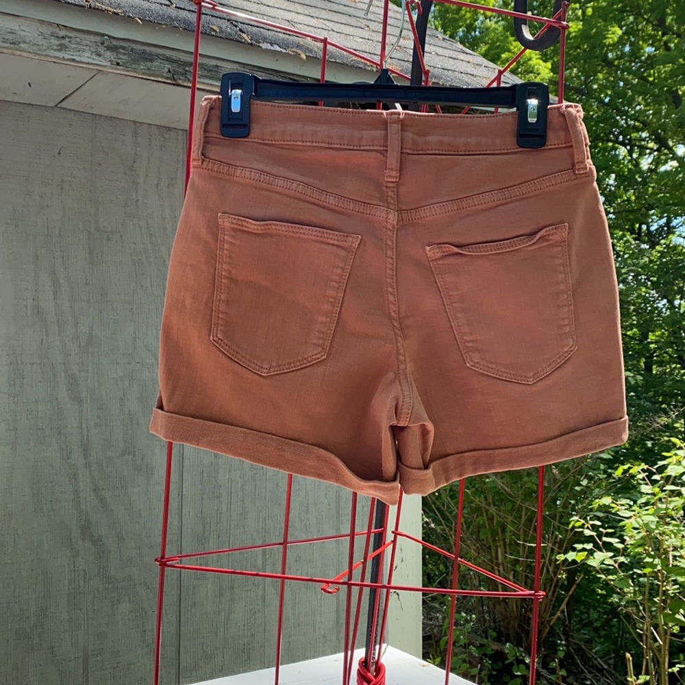 Shorts - Picture 4 of 4